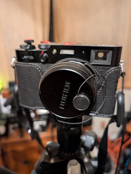FS: As new Fuji X100V + accessories, 2500 shutter count.