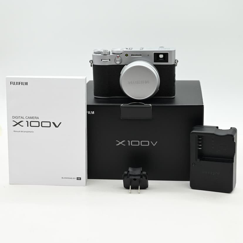 Fujifilm X100V 26.1MP Digital Camera w/23mm f2 Lens