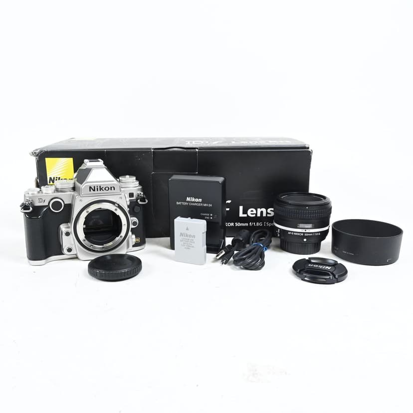 Nikon DF 16.2MP FX Digital SLR Camera Kit w/50mm f1.8 Lens