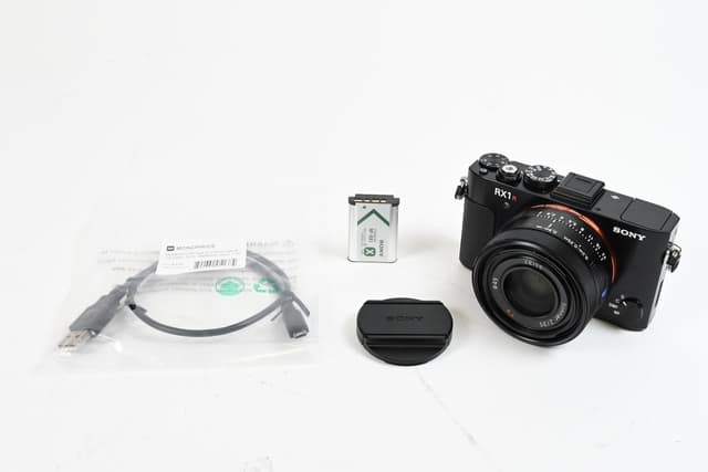 Sony Sony Cyber-shot DSC-RX1R II - 42MP Digital Camera RX1RM2 camera with buying guide available