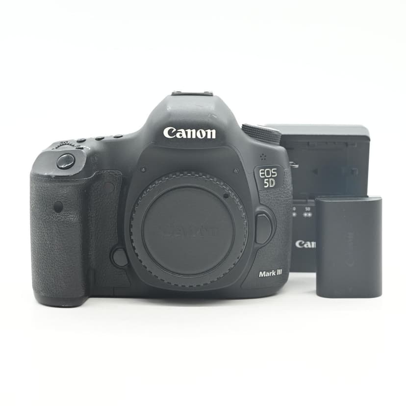 Canon EOS 5D Mark III 22.3MP Digital SLR Camera Body