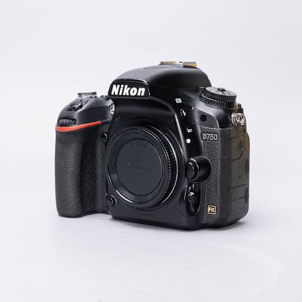 Nikon D750 Body **High shutter count**