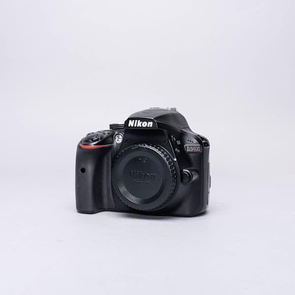 Nikon D3400 Body w/18-55mm Kit Lens