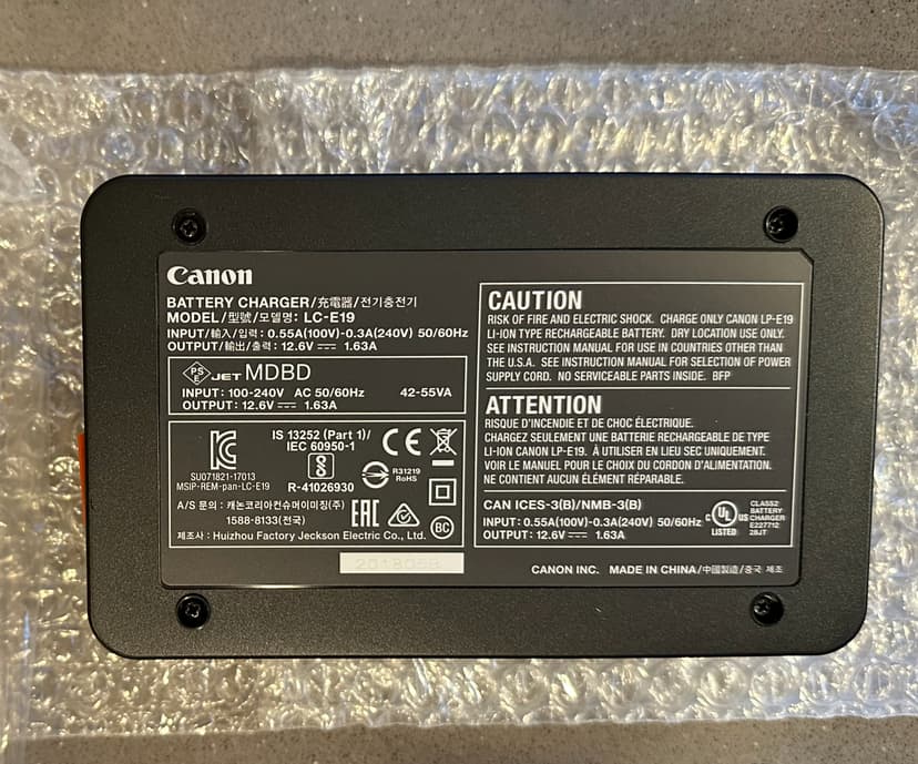FS: Canon LC-E19 Battery Charger, new