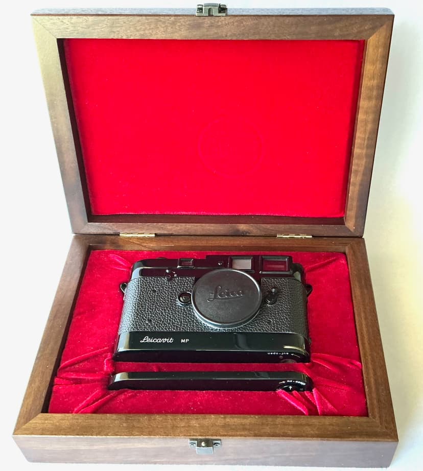 FS: Leica clone MP camera and Leicavit MP winder