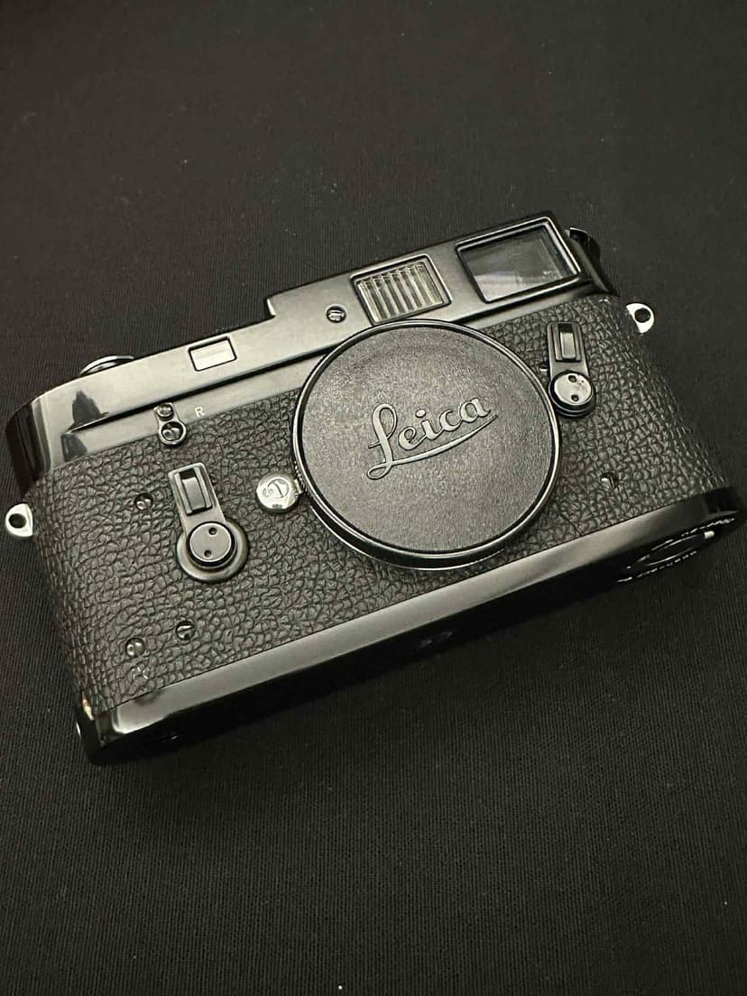 FS: Leica M4 orignal black paint -Fullly CLA