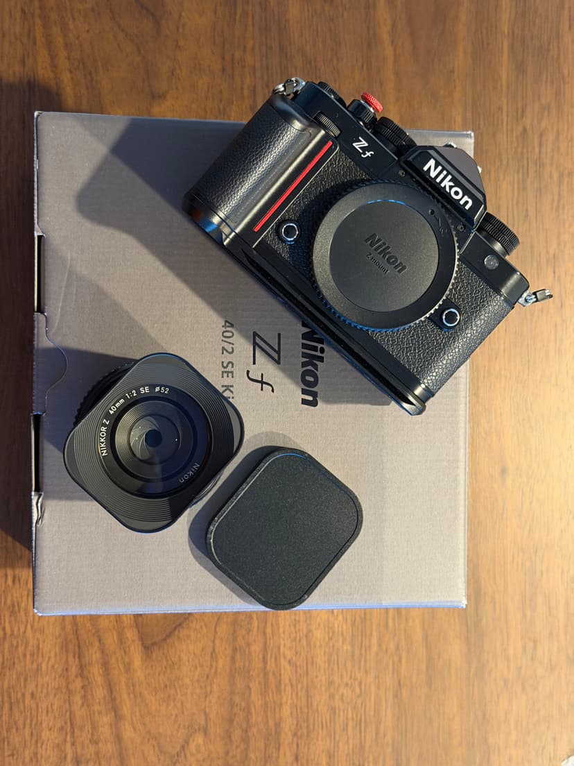 FS: Nikon Zf Black + 40/2 SE Kit