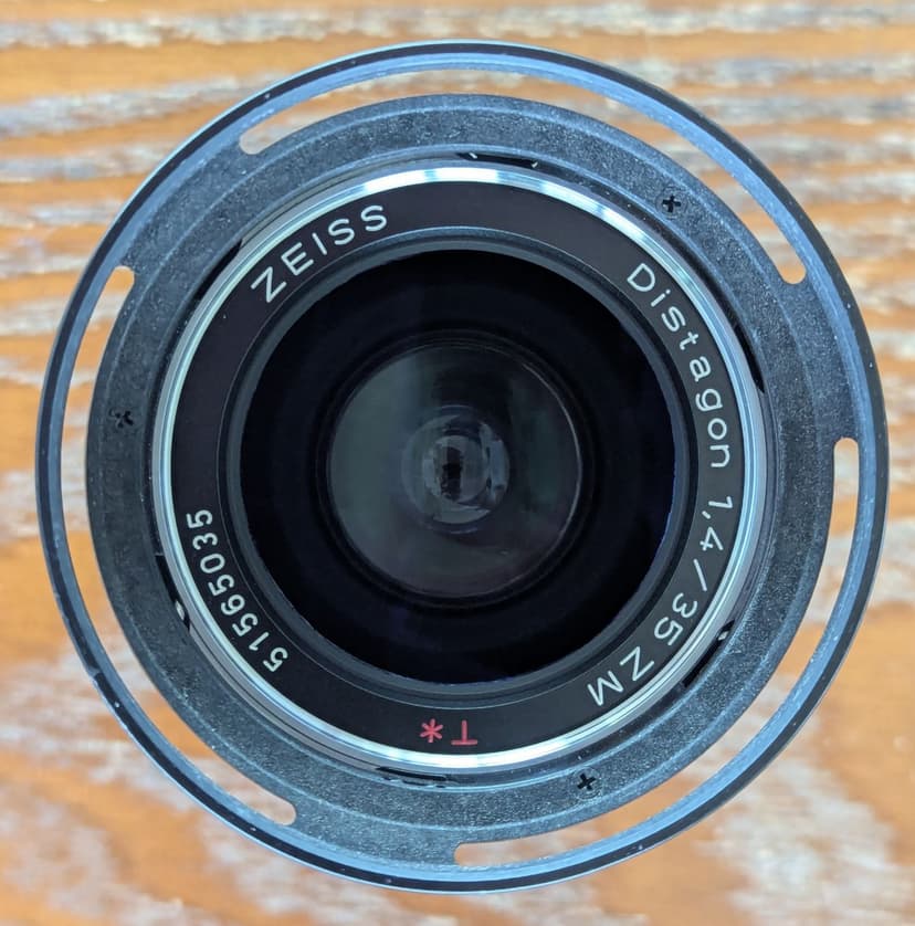 FS: Zeiss Distagon 1.4/35 ZM T*