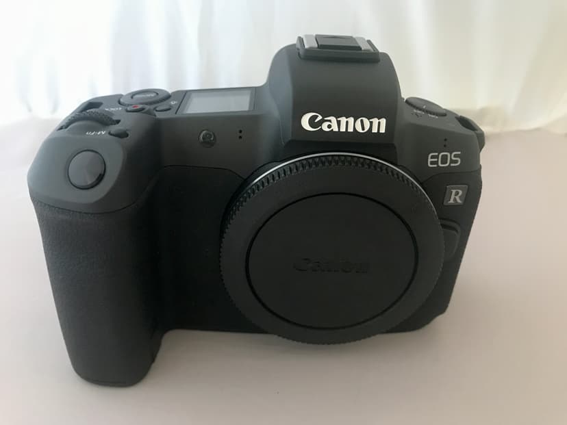 FS: RDUCED:  Canon EOS R - Like New - Under 1K on shutter