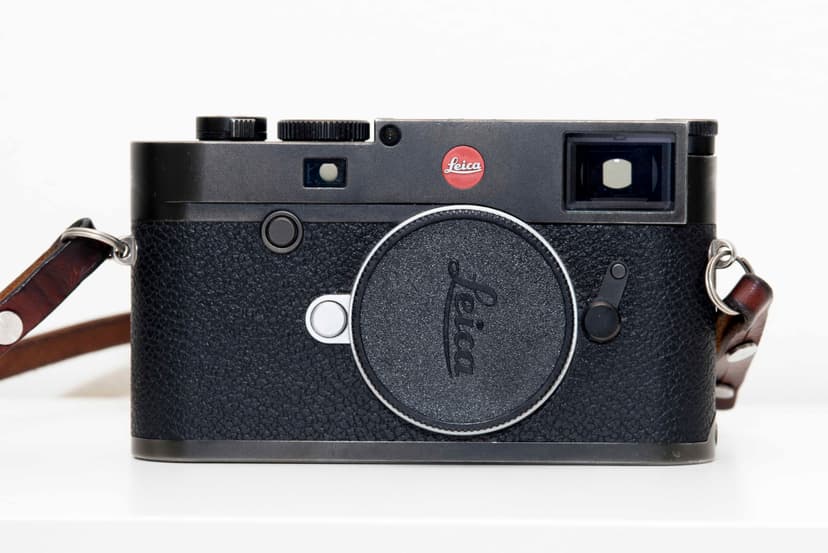 FS: Leica M10 w/ Zeiss Biogon 35mm f/2.8