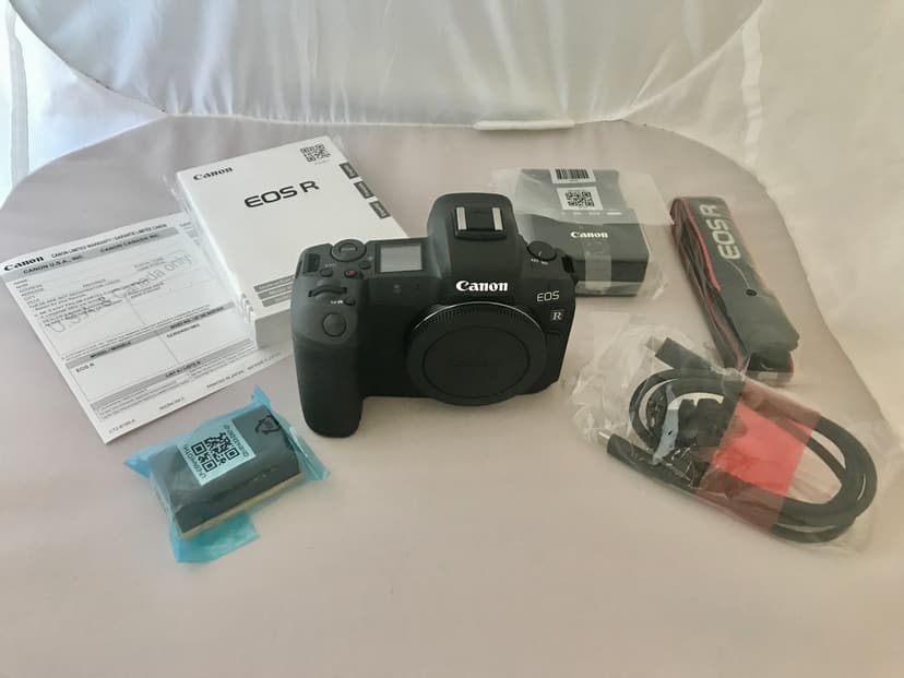 FS: Canon EOS R - Like New