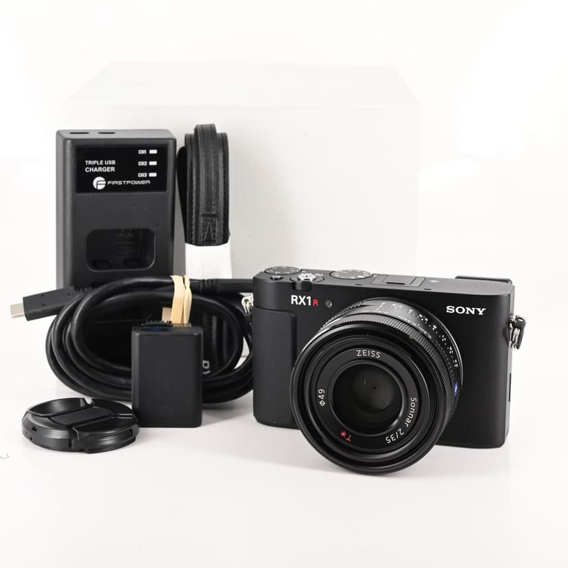 Sony Cyber-shot DSC-RX1R III - 61MP Digital Camera RX1RM3
