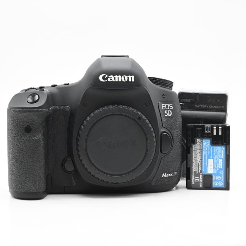 Canon EOS 5D Mark III 22.3MP Digital SLR Camera Body
