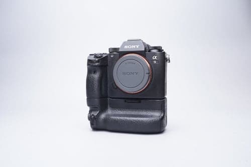 Sony A9 Body w/VG-C3EM Grip