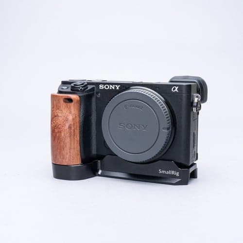 Sony A6400 Body w/Smallrig Grip
