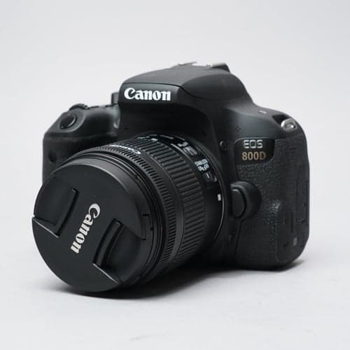 Canon EOS 800D w/18-55mm Kit Lens