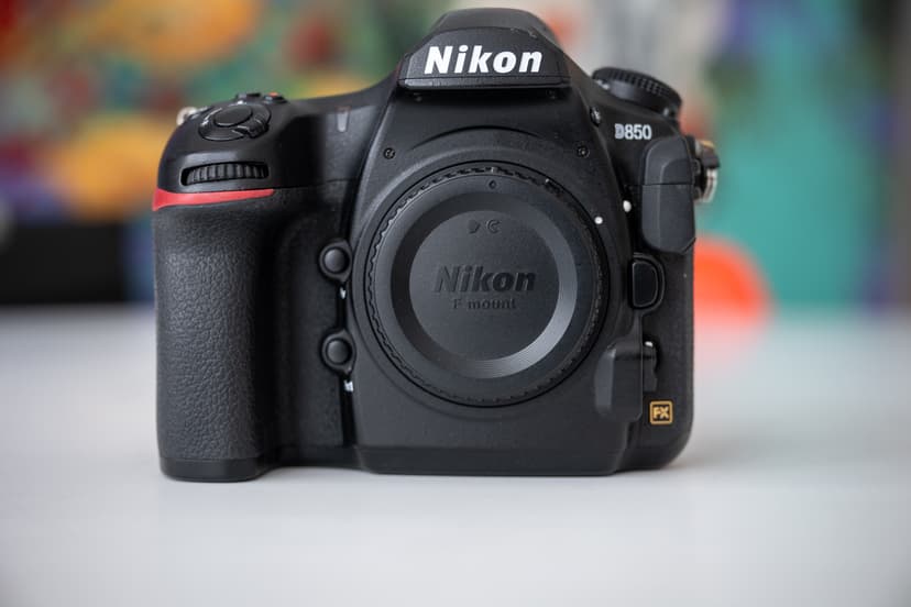 FS: Nikon D850 in near-perfect condition