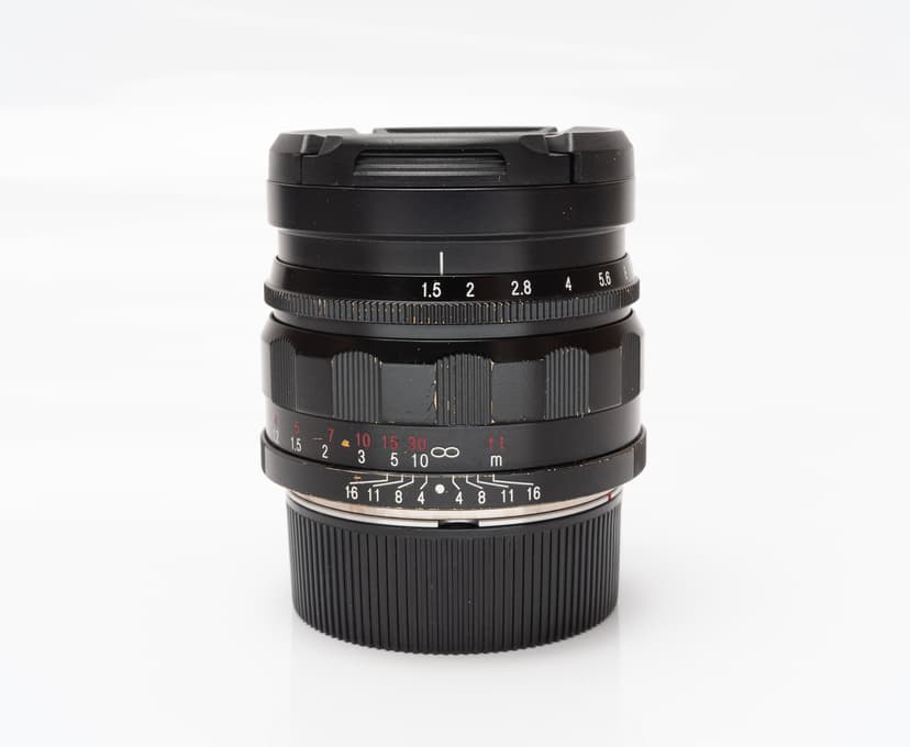 FS: Voigtlander 50mm f1.5 Nokton Aspherical Leica Lens LTM + LTM Adapter...