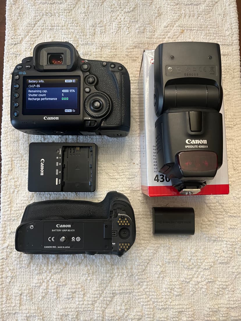 FS: Canon 5D III with grip