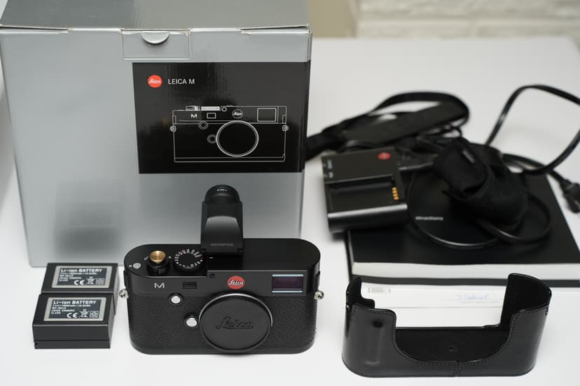 FS: Leica M240 Camera with EVF